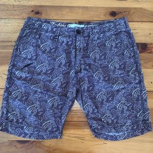 Publish Men’s Paisley Print Shorts Size 34